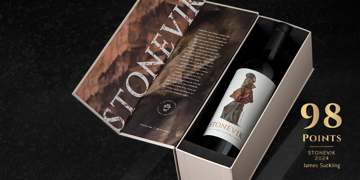 STONEVIK 2024 ALCANZA 98 PUNTOS POR JAMES SUCKLING, UNO DE LOS CRÍTICOS MÁS RELEVANTES DEL MUNDO, CONSOLIDÁNDOSE CÓMO UNO DE LOS VINOS MÁS DETACADOS DE VIÑA VIK